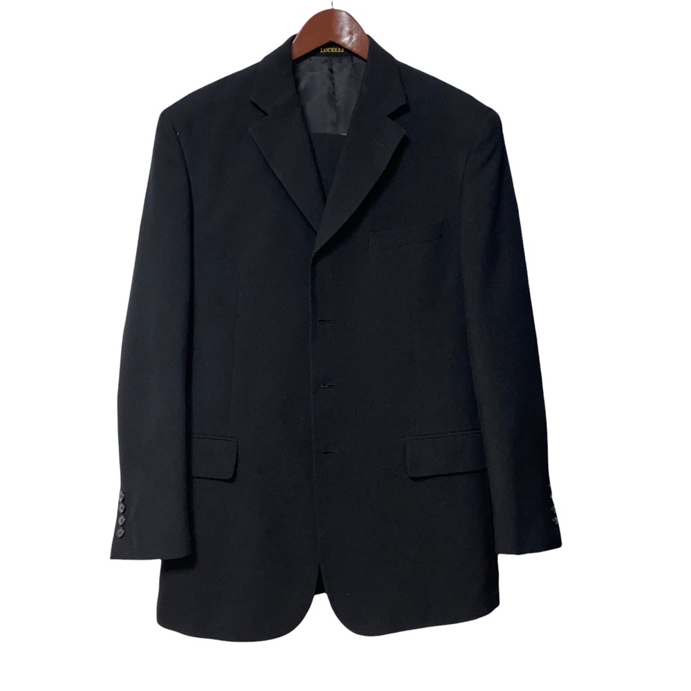 Lucelli Suit Jacket 40R Pants 33R 100% Polyester Black.